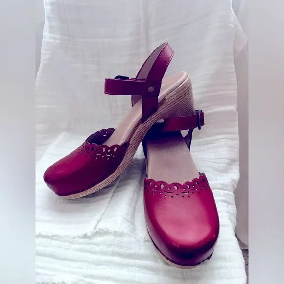 Dansko Red Leather Mules with Wooden Heel - Picture 6 of 10